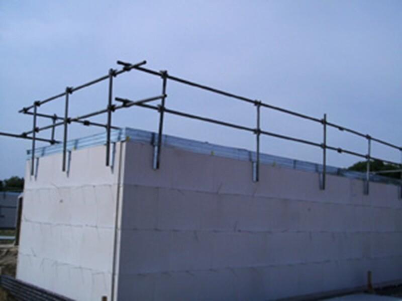 GB RANDBEVEILIGING SPIJKERPLAAT MET HULSNAGEL